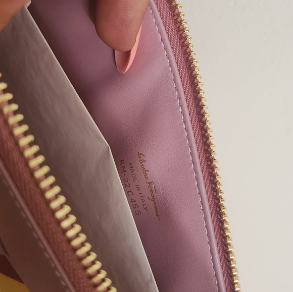 Salvatore Ferragamo colorful pouch bag - Picture 2 of 4